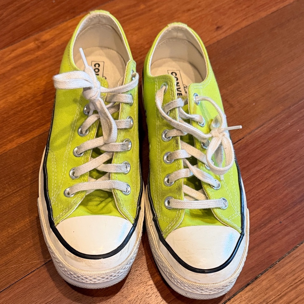 Converse unisex Neon Lime Low Top Sneakers